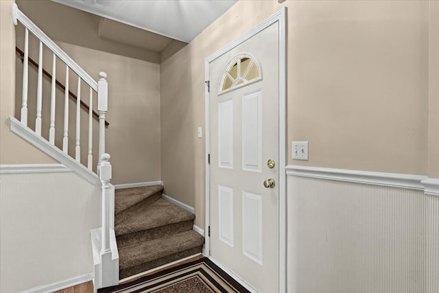 foyer with carpet