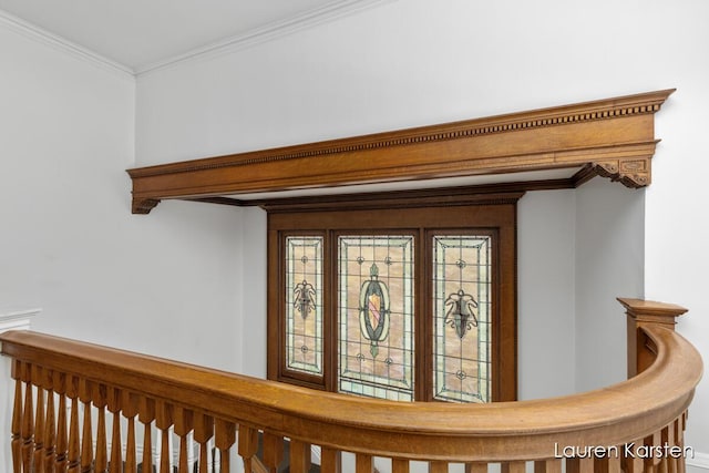 room details featuring crown molding