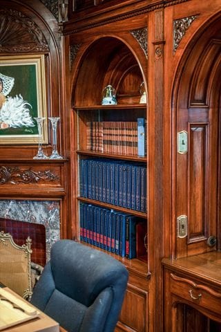 view of sitting room