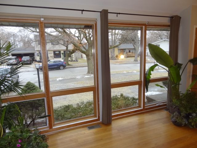 entryway featuring light wood-type flooring