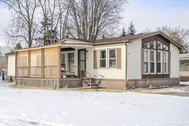 view of front of home featuring a porch