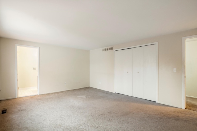 26889 Farmbrook Villa Dr, Southfield, MI 48034 - unfurnished bedroom with carpet and a closet