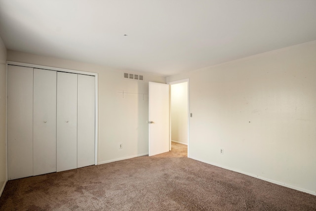 26889 Farmbrook Villa Dr, Southfield, MI 48034 - unfurnished bedroom featuring carpet flooring and a closet