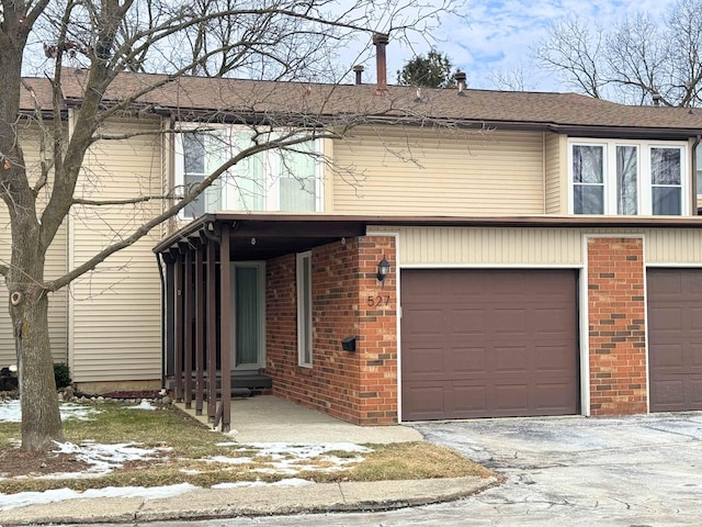 view of front of home featuring a garage