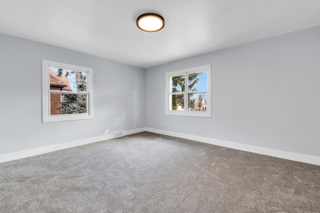 view of carpeted spare room