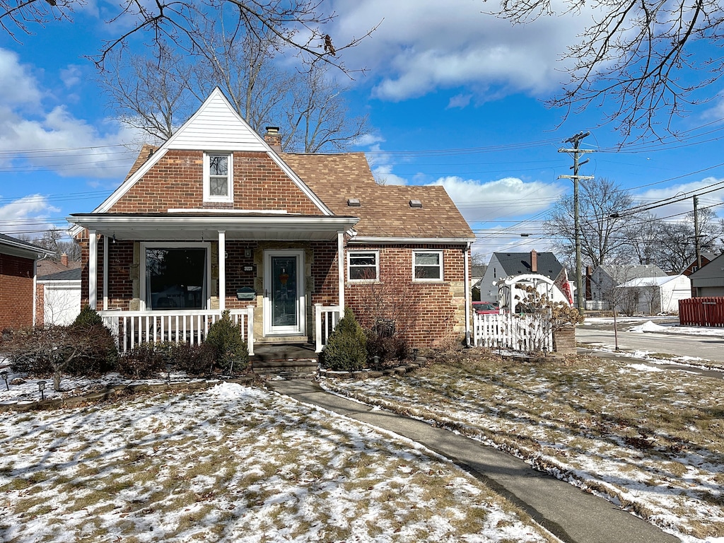 view of front of home