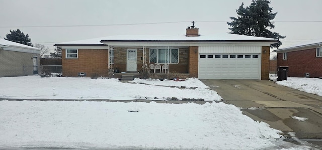 view of front facade featuring a garage