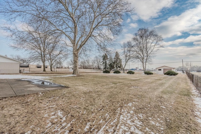 view of yard featuring fence