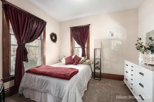 bedroom with carpet flooring