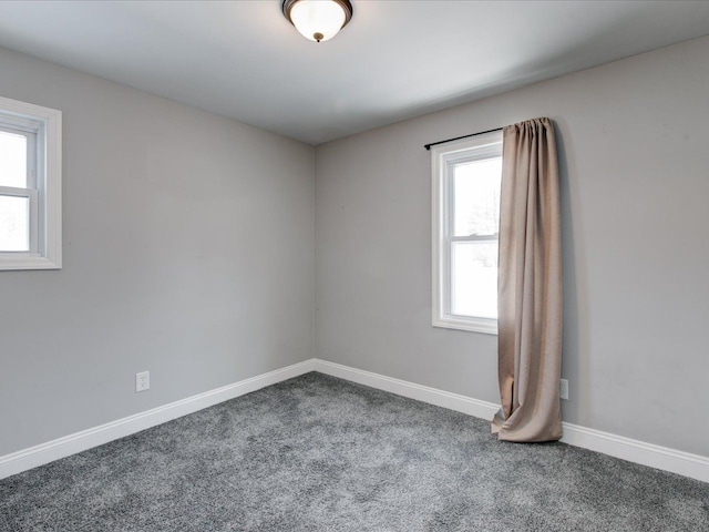 view of carpeted spare room