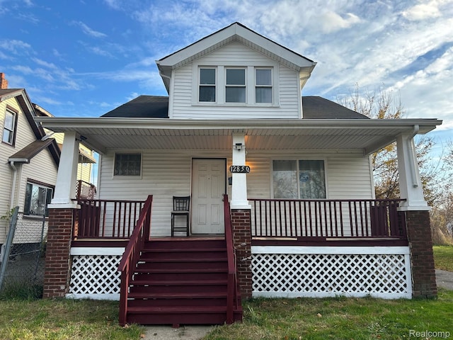 view of front facade with covered porch