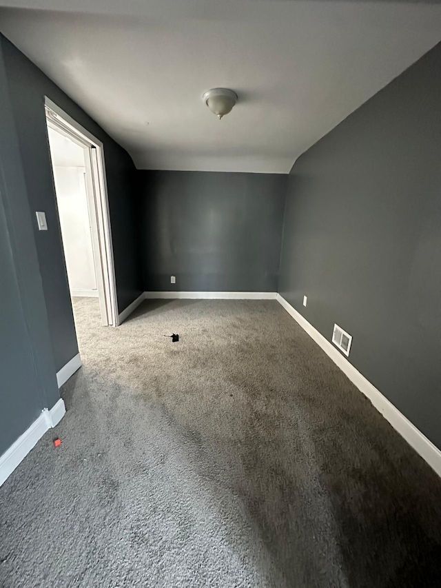 empty room with carpet