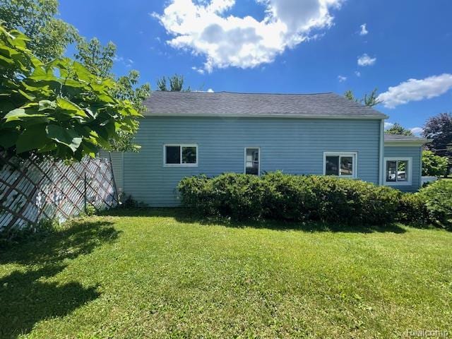 810 Moore St, Davison, MI 48423 - view of home's exterior