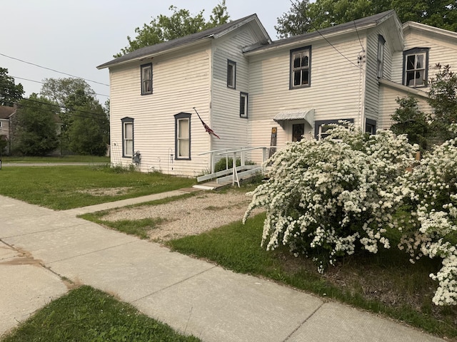 313 W 6th St, Evart, MI 49631