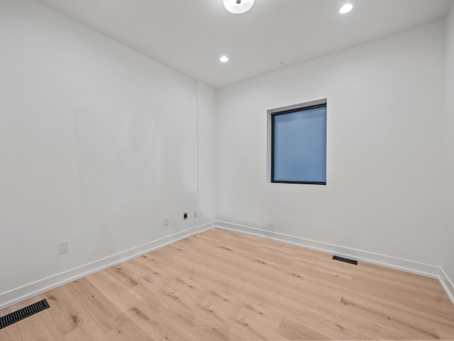 empty room featuring light hardwood / wood-style flooring