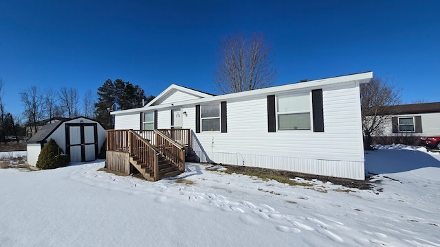 manufactured / mobile home with a storage unit