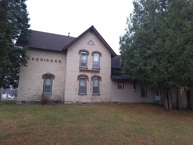 exterior space with a lawn