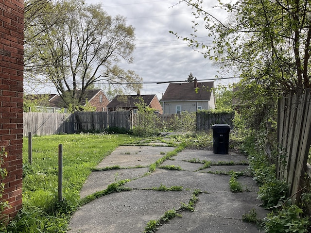 view of yard with a patio