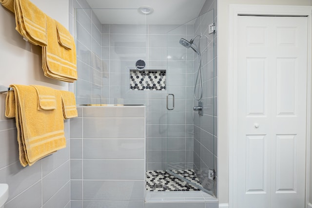 7500 Dexter Pinckney Rd, Dexter, MI 48130 - bathroom featuring a shower with door