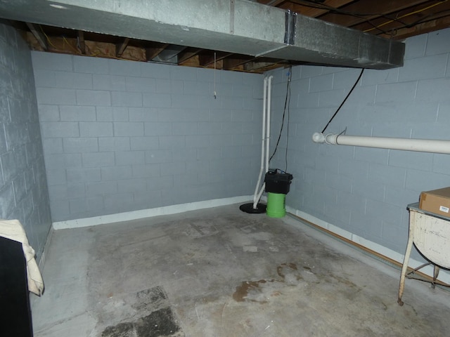 view of unfinished below grade area