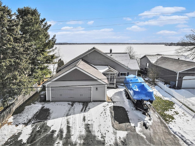 view of front of property featuring a garage