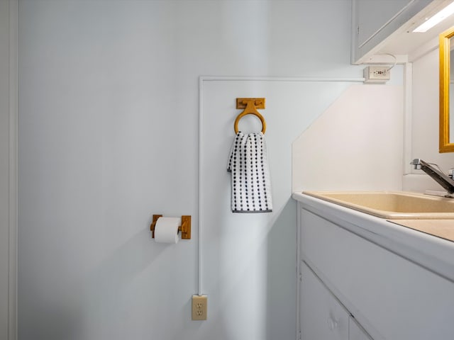 1397 N Channel Dr, Harsens Island, MI 48028 - laundry area featuring a sink