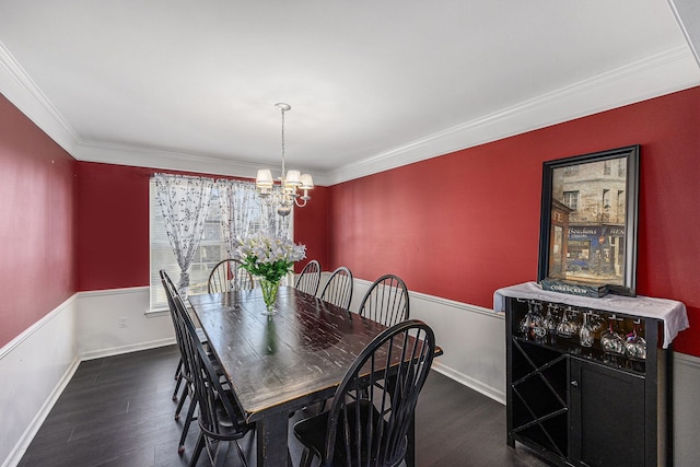 54354 Bryce Canyon Trl, Macomb, MI 48042 - dining area featuring baseboards, dark wood-style floors, a chandelier, and ornamental molding