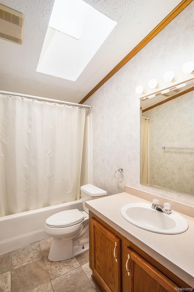 5128 Twin Lakes Dr, Kimball, MI 48074 - full bath featuring a skylight, vanity, shower / tub combo, and lofted ceiling