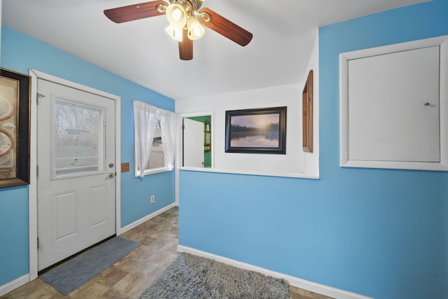 foyer featuring ceiling fan