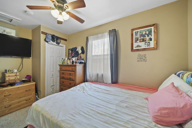 bedroom with ceiling fan