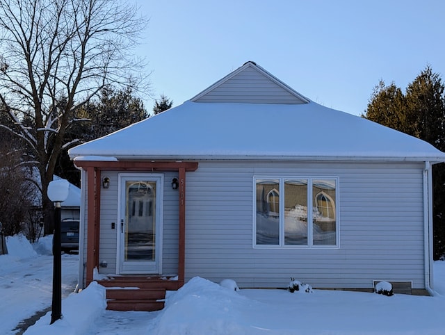 view of front facade