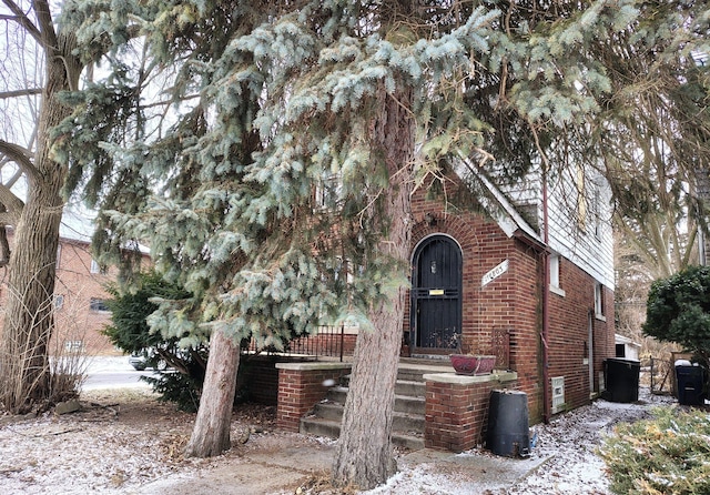 view of obstructed view of property