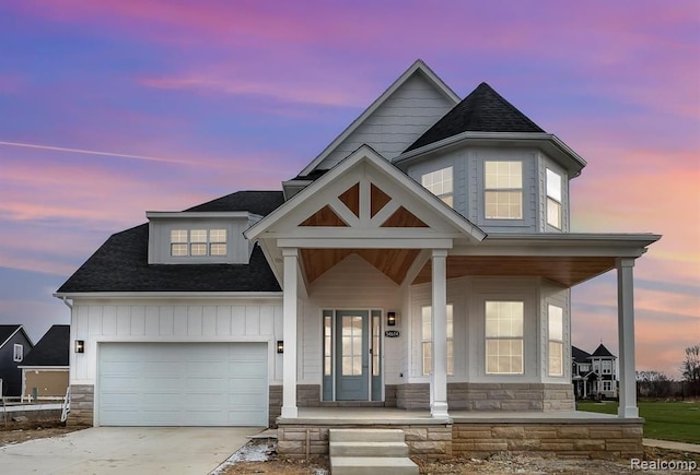 view of front of house featuring a porch