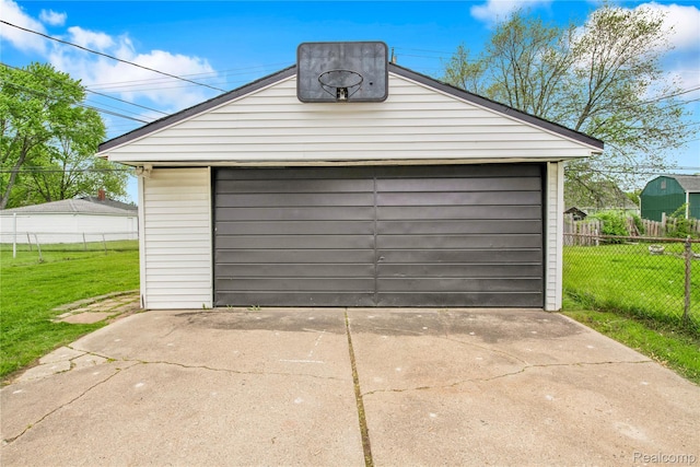23225 Beverly St, Saint Clair Shores, MI 48082 - view of detached garage