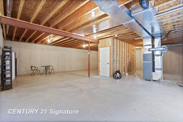 100 Tuscany Cir, Saginaw, MI 48603 - unfinished below grade area featuring heating unit