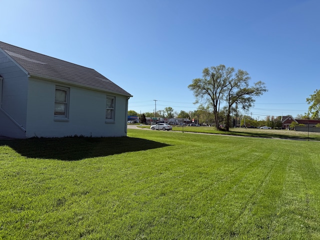 5727 Merriman Rd, Garden City, MI 48135 - view of green lawn