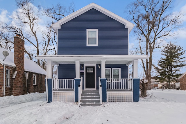 view of front of property featuring a porch