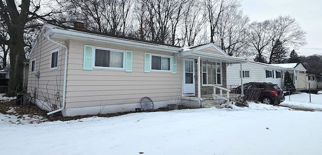 view of front of property