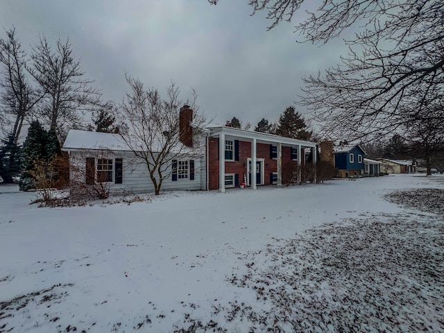 view of front of property