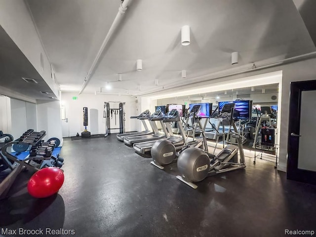 exercise room with visible vents