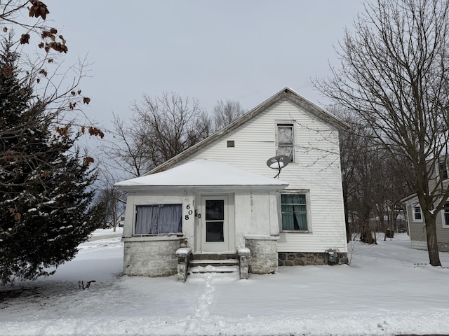 view of front of home