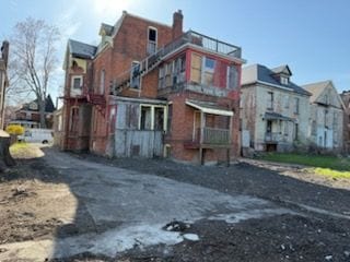 1564 Cadillac Blvd, Detroit, MI 48214 - view of rear view of house
