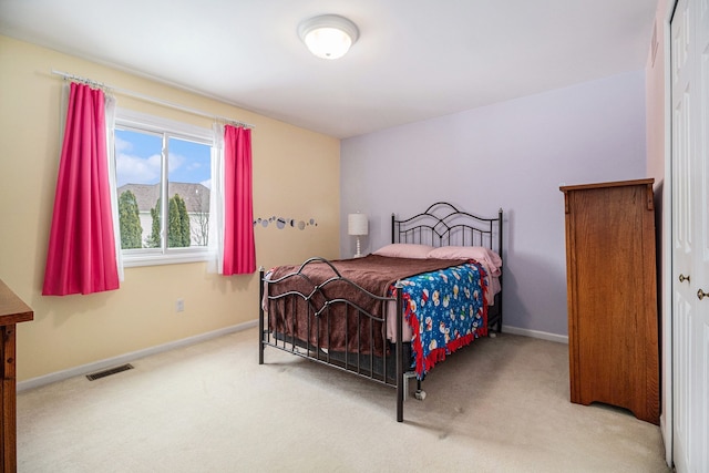 bedroom featuring carpet flooring