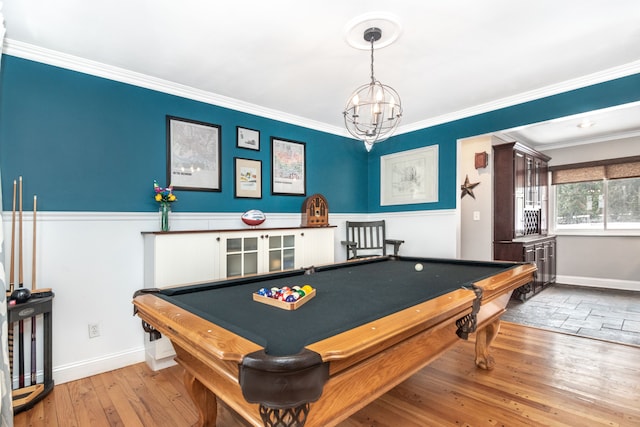 recreation room featuring ornamental molding, light wood finished floors, billiards, and baseboards