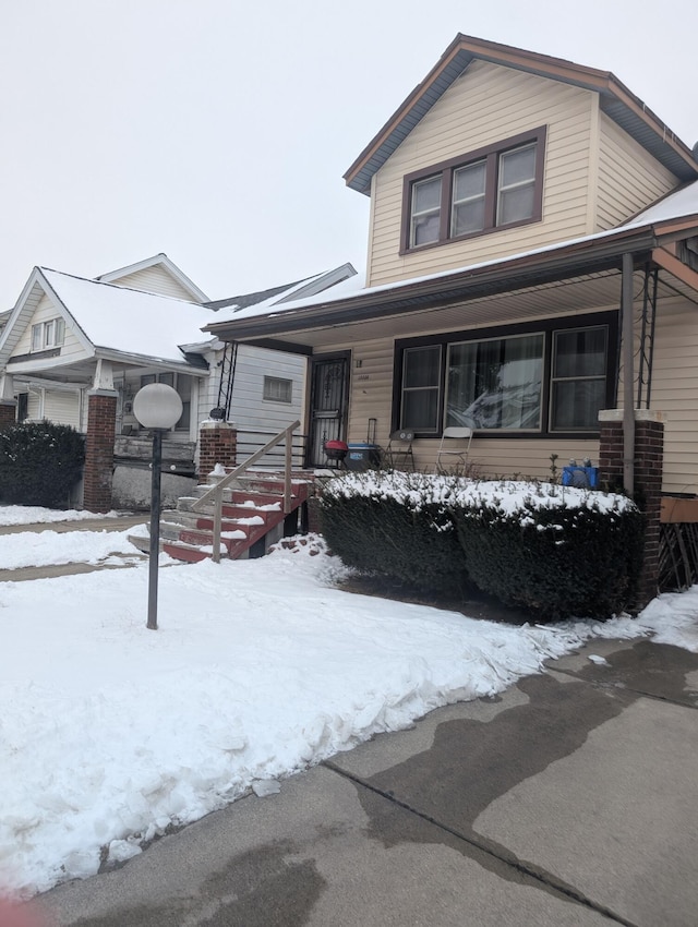 view of front of home featuring a porch