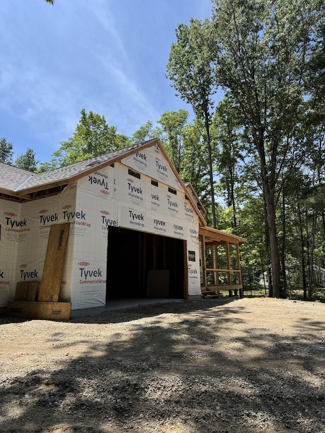 76831 Wood Crest Ct, South Haven, MI 49090 - garage featuring driveway