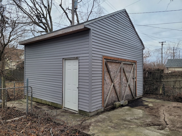 view of outbuilding