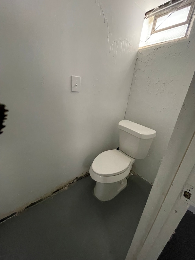 bathroom featuring toilet