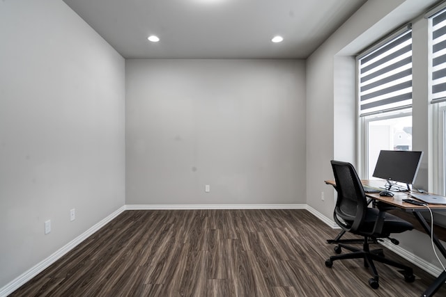 home office with baseboards, dark wood-style flooring, and recessed lighting