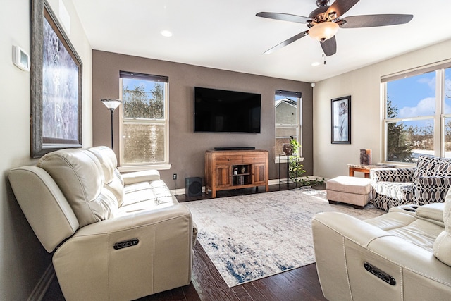 living room with dark wood-style floors, recessed lighting, baseboards, and a ceiling fan